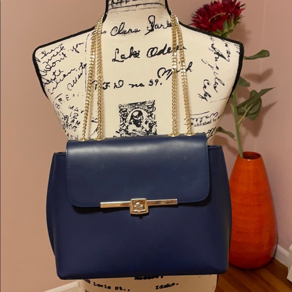 Woman’s purse